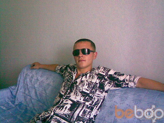  -,   Maximellian, 37 ,   