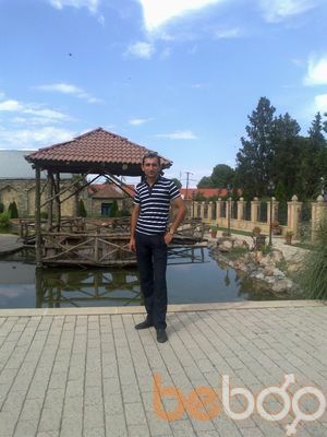  3733054  Zakan, 40 ,    