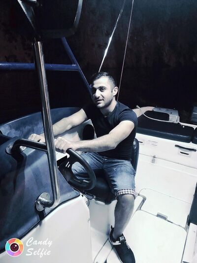  ,   Andro, 32 ,     