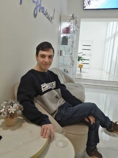  --,   Edmon, 28 ,   ,   