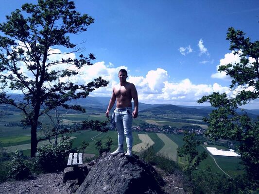  ,   Timur, 32 ,   ,   , c 