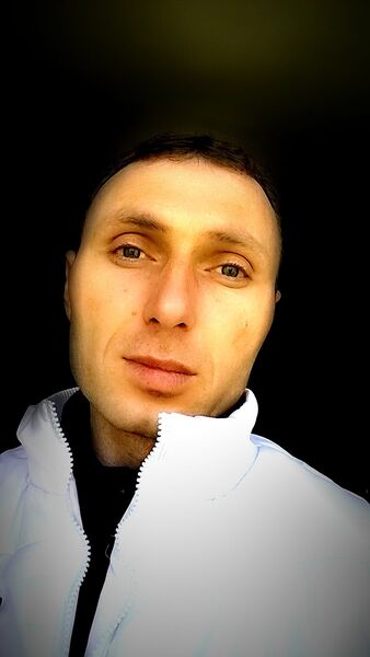  ,   Erik, 44 ,   