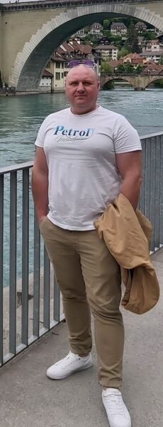  ,   Sergio, 43 ,   ,   