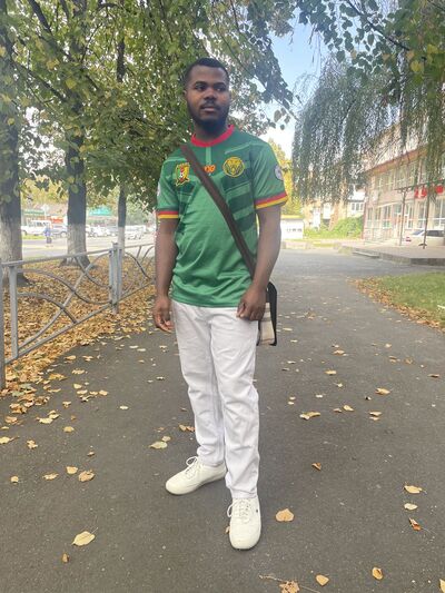  ,   Kevin, 32 ,   ,   