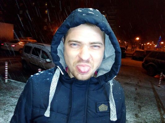  ,   Alex, 39 ,   