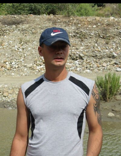  ,   Darik, 39 ,   