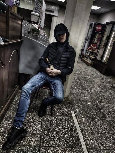  ,   Konstantin, 28 ,   ,   