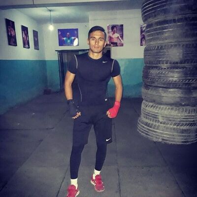  ,   Uma, 31 ,   ,   , c 