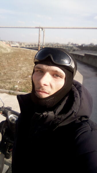 ,   Maikl, 31 ,   ,   , c 