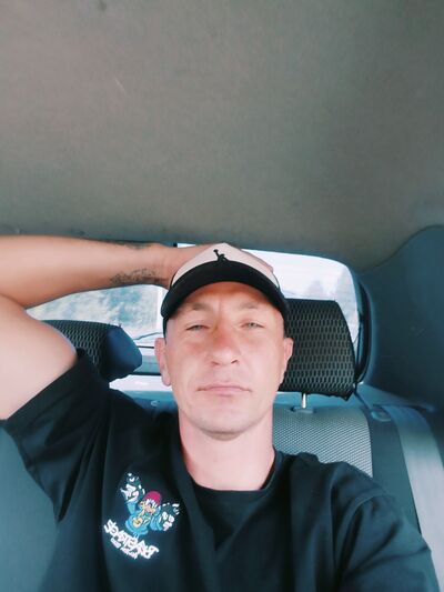  ,   Koss, 37 ,     , c 