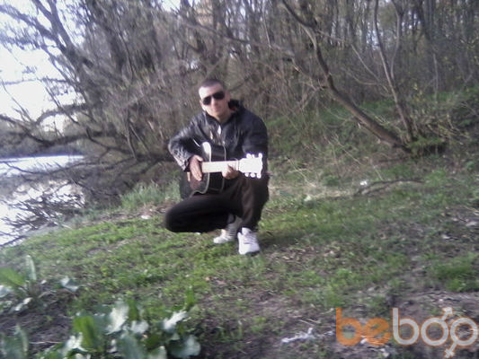  ,   Robert, 31 ,   