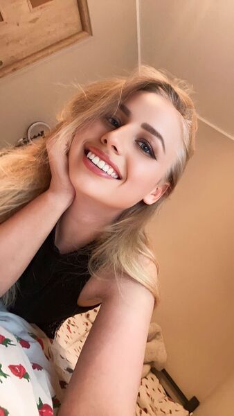 ,   Alisa, 27 ,   c 