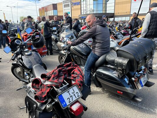  ,   Andrejs, 45 ,     , c 