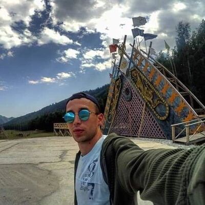  ,   VicMC, 33 ,     , c 