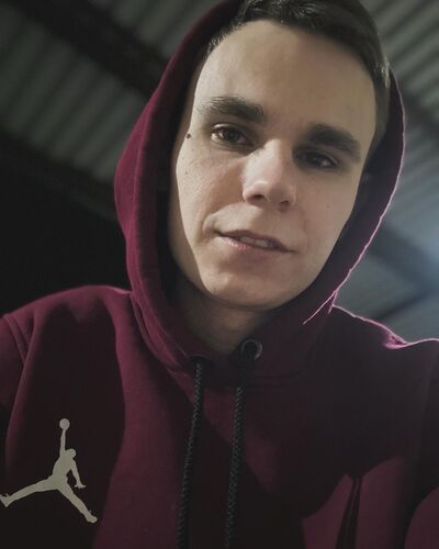  ,   Alex, 24 ,   ,   