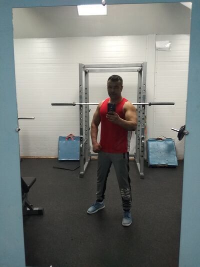  ,   Bahrom, 39 ,   ,   
