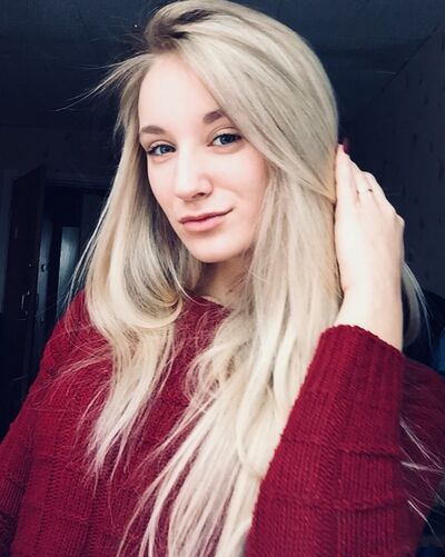  ,   Viktoria, 26 ,  