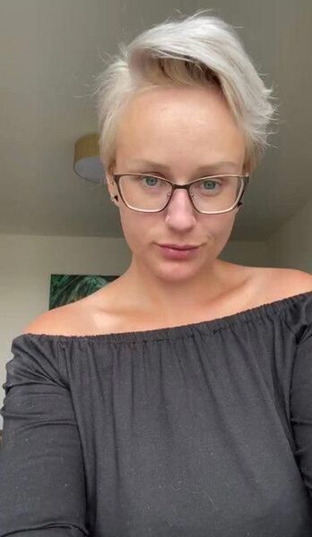  ,   Chantal, 40 ,   ,   