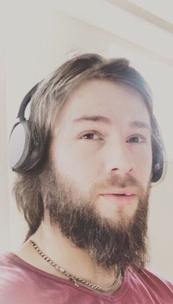  ,   Zaur, 30 ,  