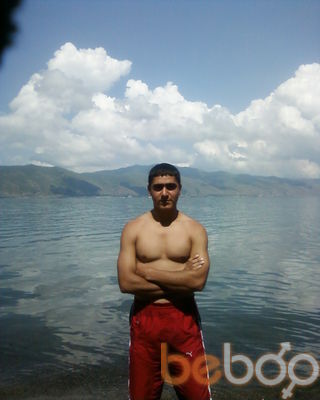  ,   Hracho, 36 ,   , 