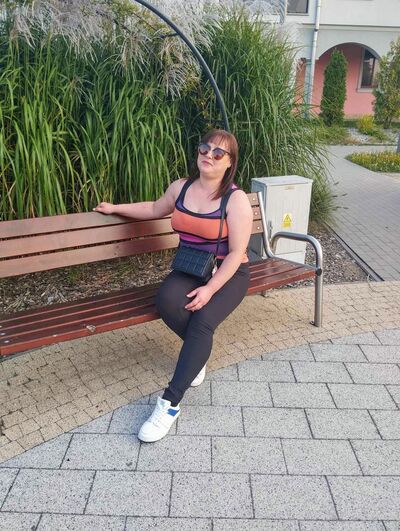  ,   Lilichka, 32 ,   