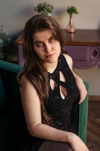  ,   Maria, 26 ,   ,   