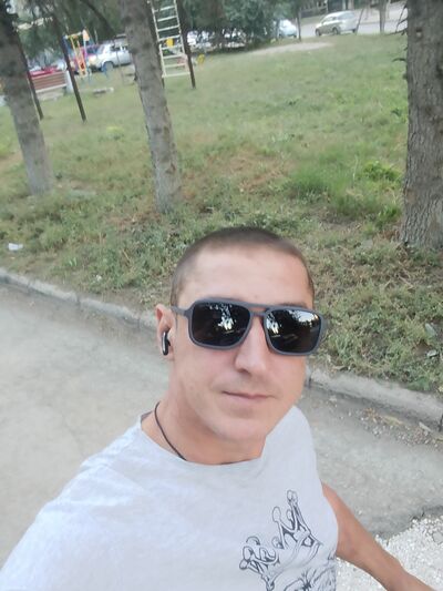  ,   Viktor, 34 ,   ,   
