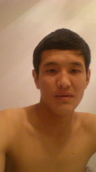  ,   Elmarbek, 32 ,  