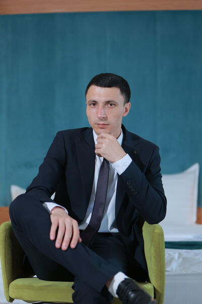  ,   UMAR, 32 ,   ,   