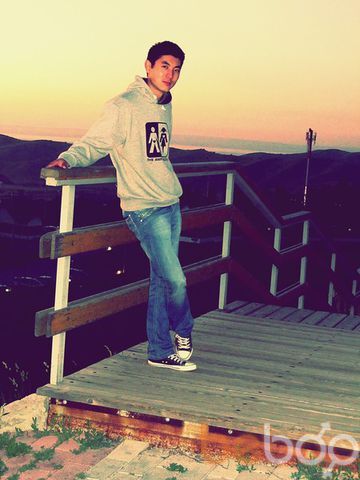  ,   Rocknrolla, 37 ,   ,   , c , 