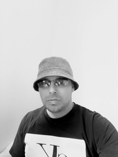  Gilze,   , 42 ,   ,   