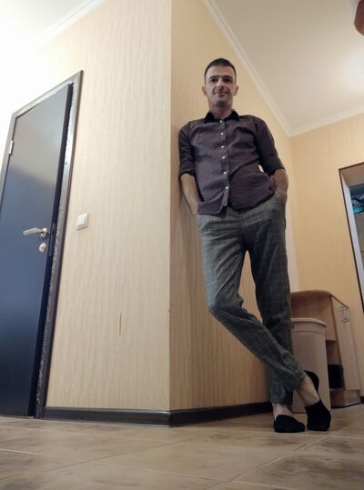  ,   Anton, 41 ,   ,   , c 