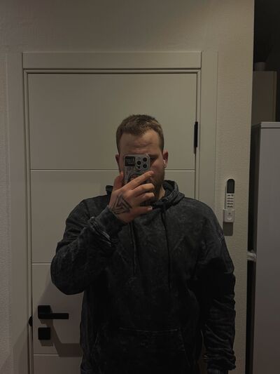  ,   Dima, 21 ,   ,   