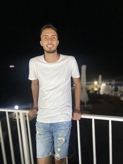  ,   Karim, 24 ,   ,   