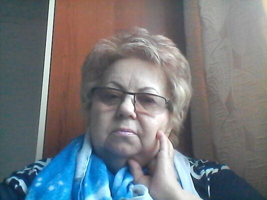  ,   Larisa, 68 ,  