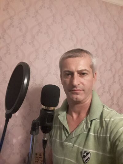  ,   Gosha, 48 ,   ,   