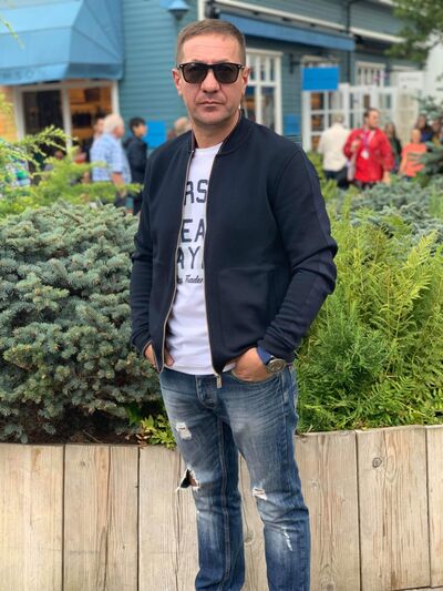  ,   Dan, 49 ,   ,   