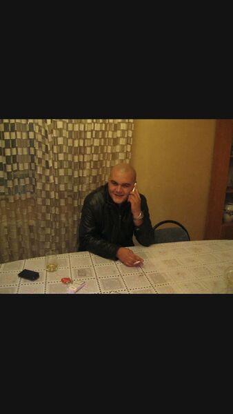  ,   Dmitrii, 40 ,   ,   