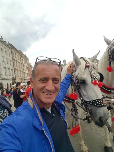  Bielany Wroclawskie,   Irakli, 53 ,   ,   , c 