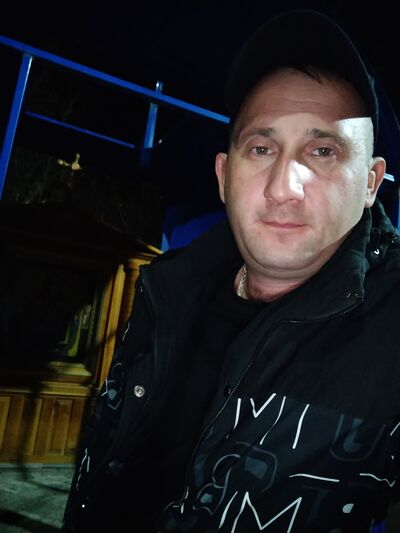  -,   Alex, 37 ,   ,   