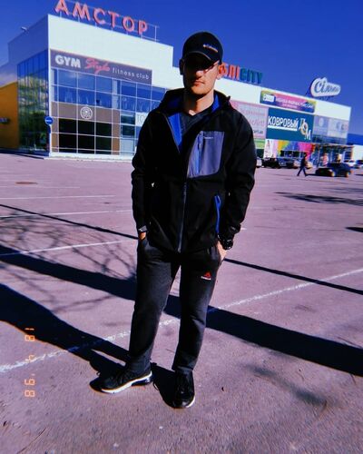  ,   Levan, 26 ,  