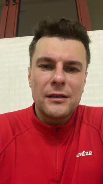  --,   , 44 ,   c 