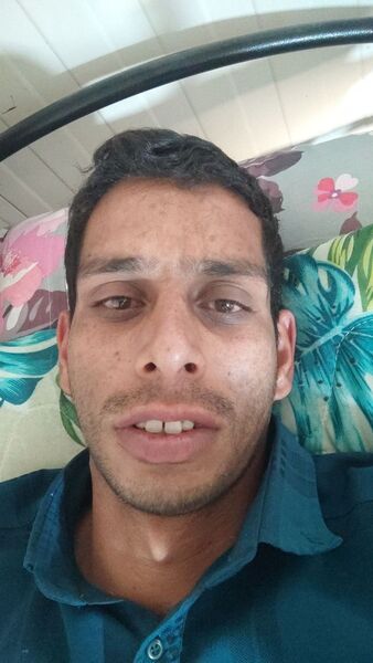  Akaszto,   Mahdi, 32 ,   ,   