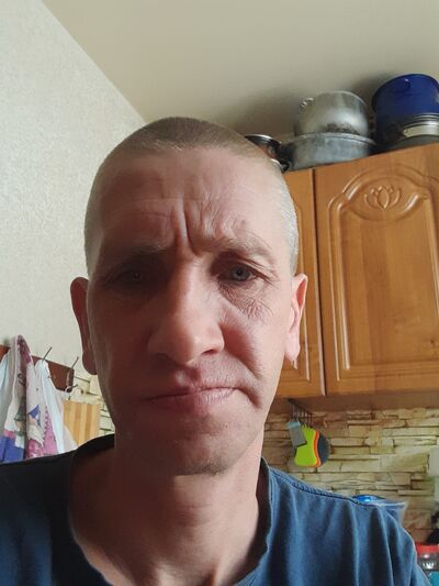  ,   Andre, 42 ,   ,   