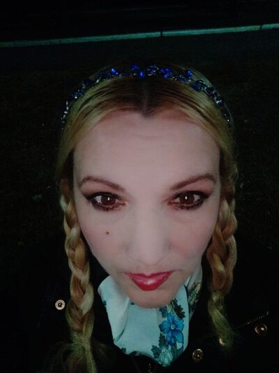  ,   Margarita, 56 ,   c 