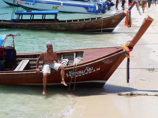  Ban Phattha Ya,   , 45 ,     , c 