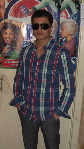  ,   Umid, 32 ,   