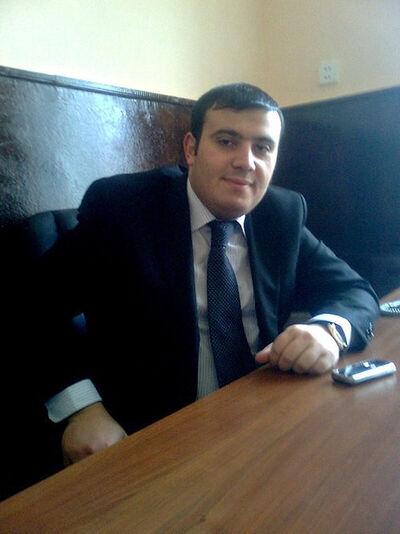  ,   Ayxan, 40 ,   