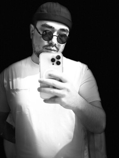  Wuppertal,   Timur, 30 ,   ,   
