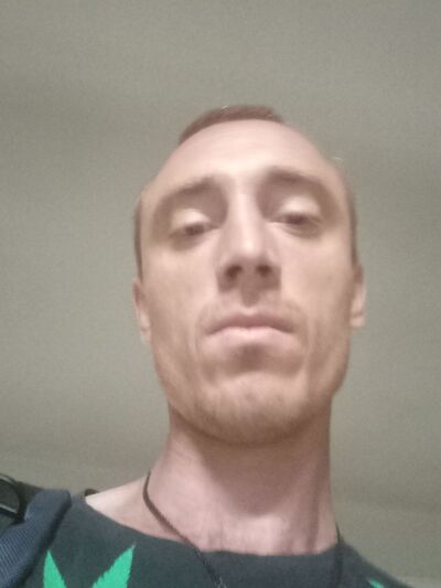  ,   Lin Aaron, 34 ,   ,   